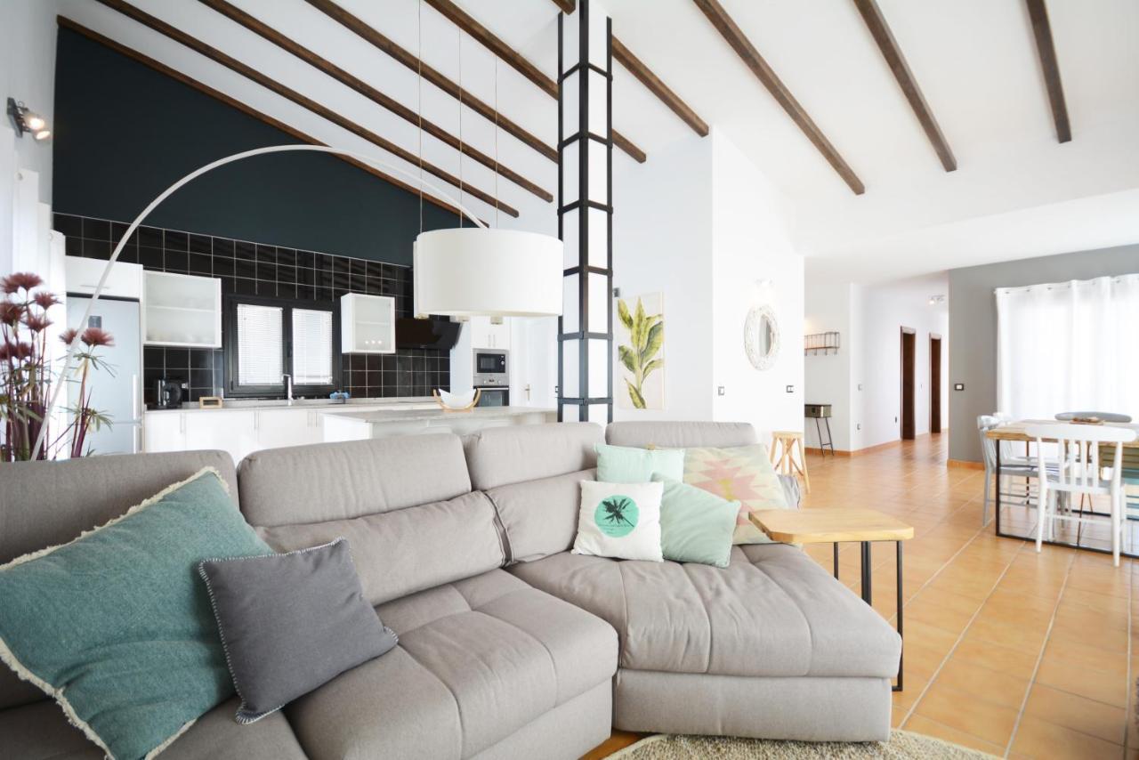 Beautiful Spacious Villa With Private Heated Pool In Lajares Dış mekan fotoğraf