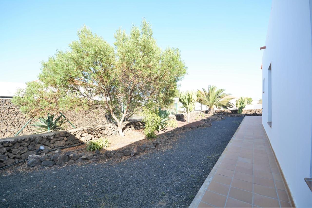 Beautiful Spacious Villa With Private Heated Pool In Lajares Dış mekan fotoğraf