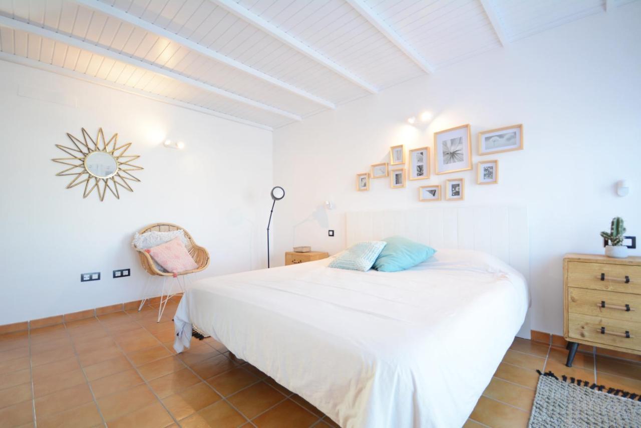 Beautiful Spacious Villa With Private Heated Pool In Lajares Dış mekan fotoğraf