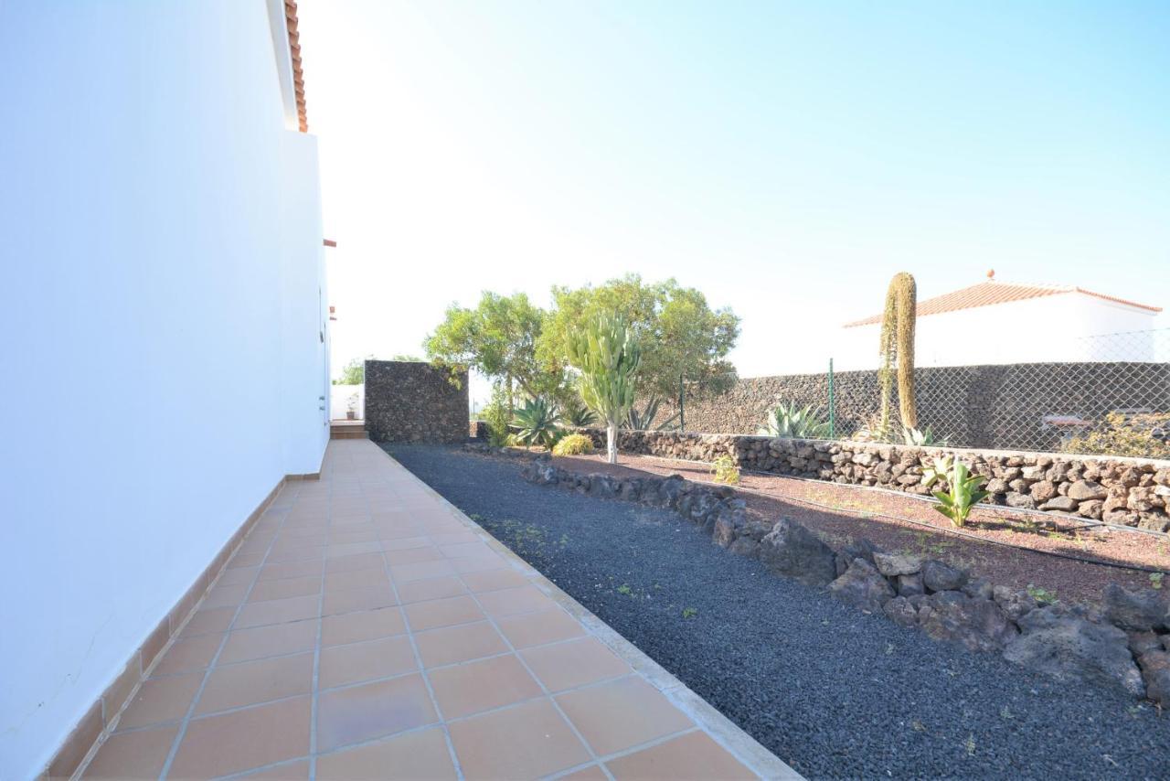 Beautiful Spacious Villa With Private Heated Pool In Lajares Dış mekan fotoğraf