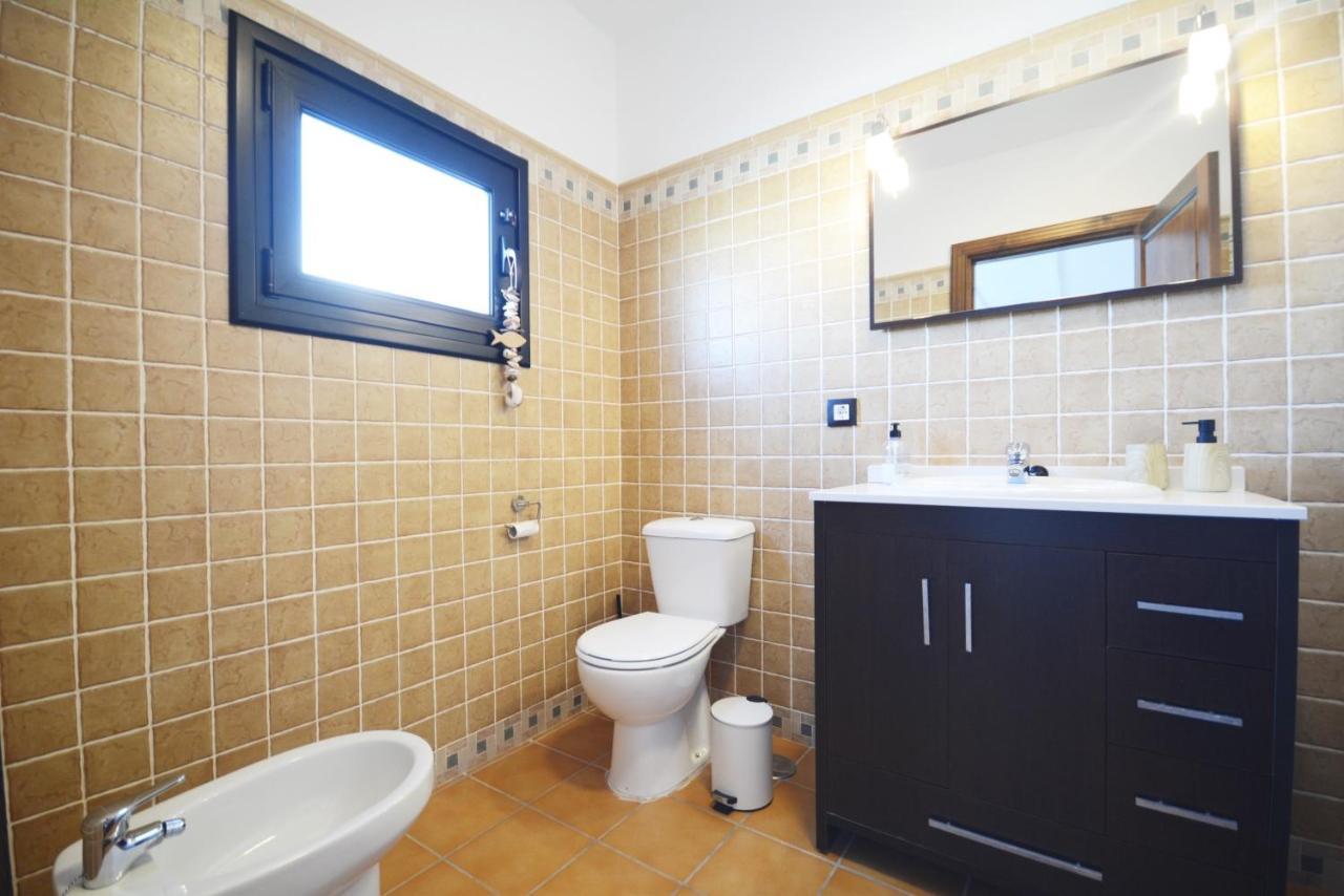 Beautiful Spacious Villa With Private Heated Pool In Lajares Dış mekan fotoğraf