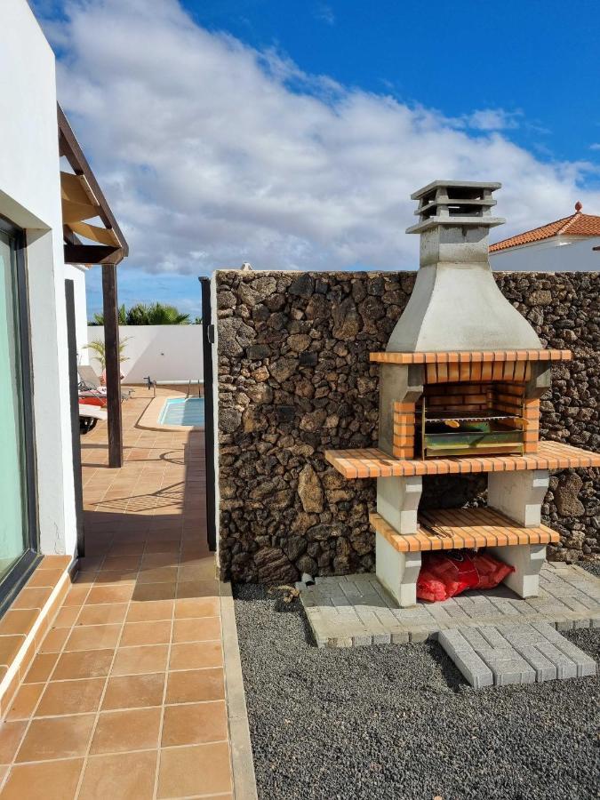Beautiful Spacious Villa With Private Heated Pool In Lajares Dış mekan fotoğraf
