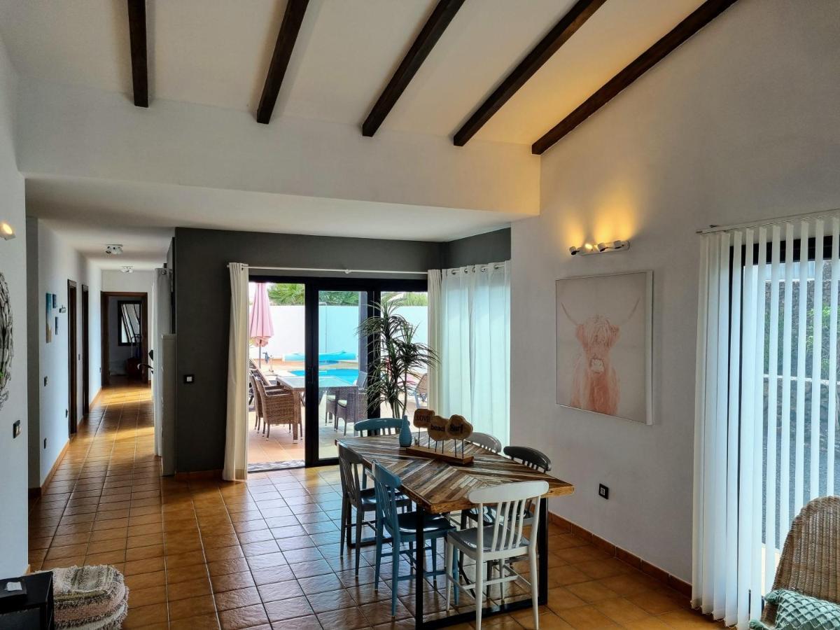 Beautiful Spacious Villa With Private Heated Pool In Lajares Dış mekan fotoğraf